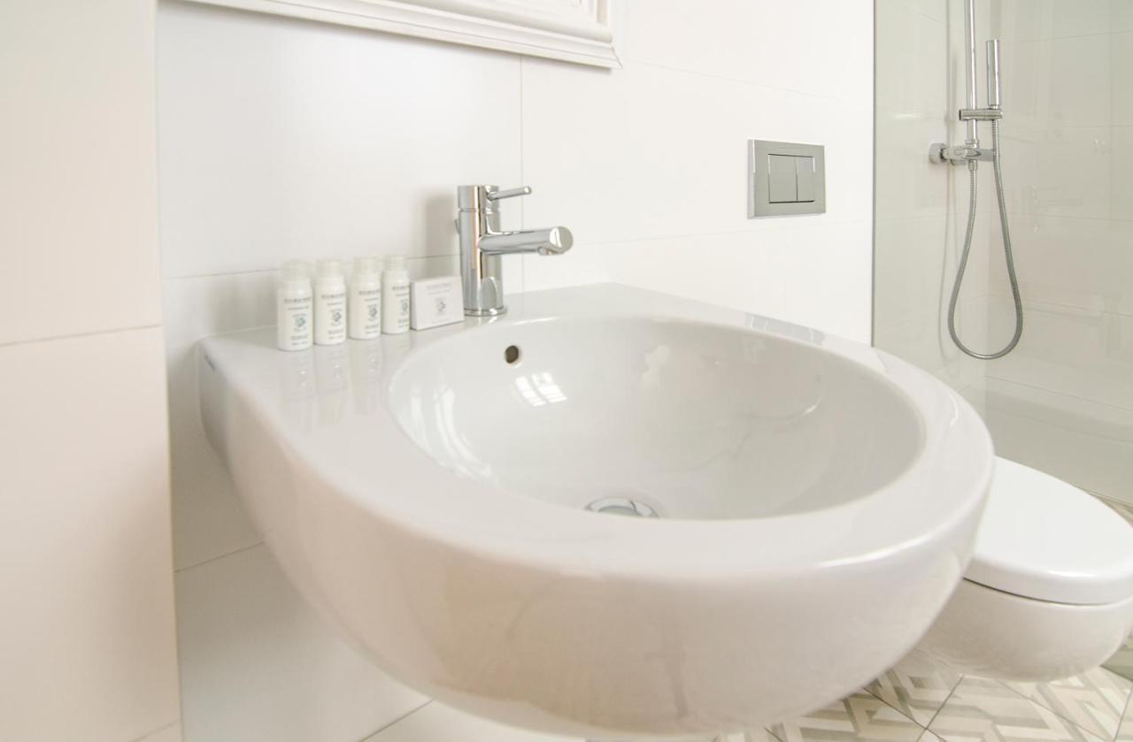 Wishlist Prague Residences - Charles Bridge Karlova Esterno foto